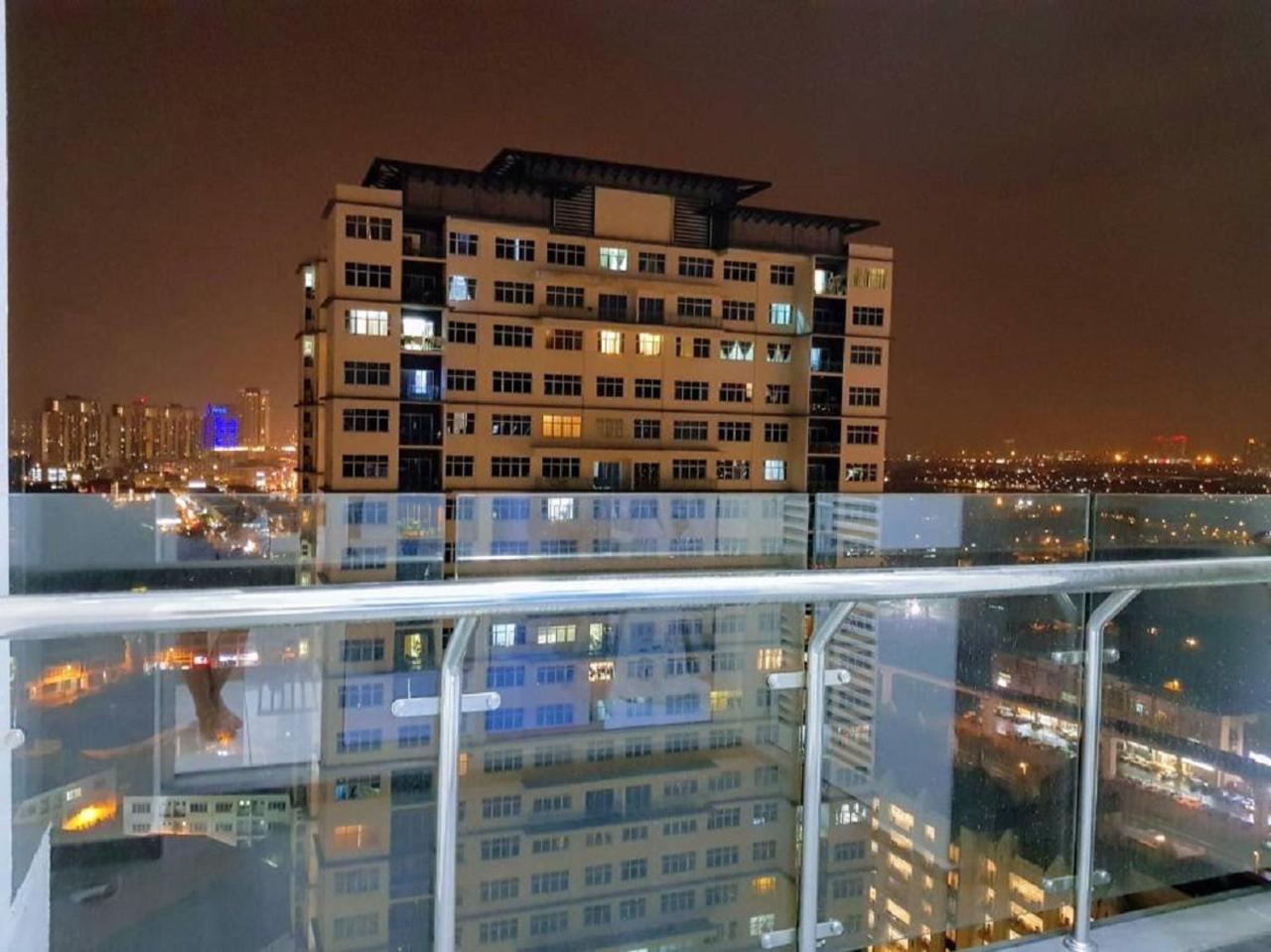 Puchong Skypod 10 Pax Ioi Mall Cozy Apartment Exterior foto